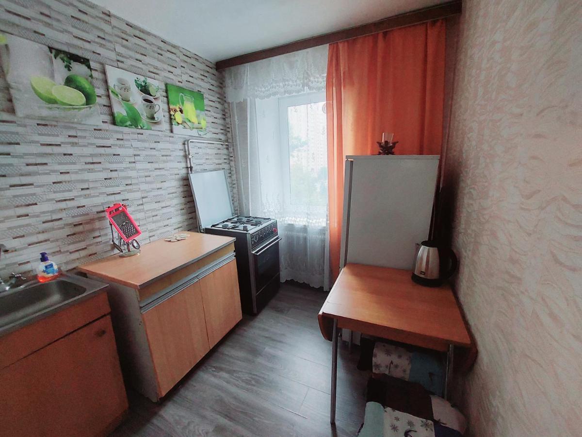 Apartment On Vadim Hetman Street 38 - Industrial Bridge Киев Екстериор снимка